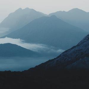黑人把女学生弄到高潮
